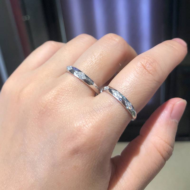 简约Fashion款S925银镀白金情侣Couple Ring定制选款副石Moissanite0.1ct